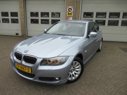 BMW 3 Serie 325i Executive Xenon, Clima, PDC Let op 8 T/M 20 augustus geopend van 9 tot 16.00