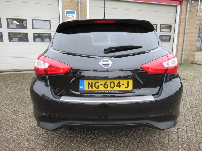 Nissan Pulsar 1.2 DIG-T Tekna