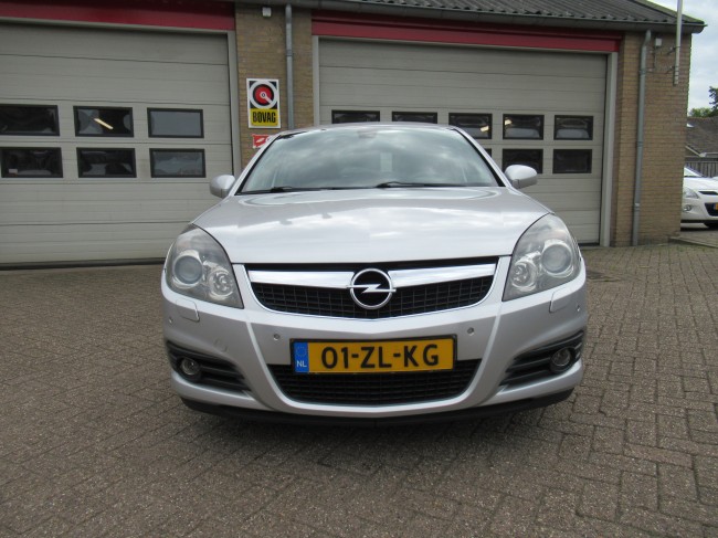 Opel Vectra GTS 1.8-16V Temptation Excellence