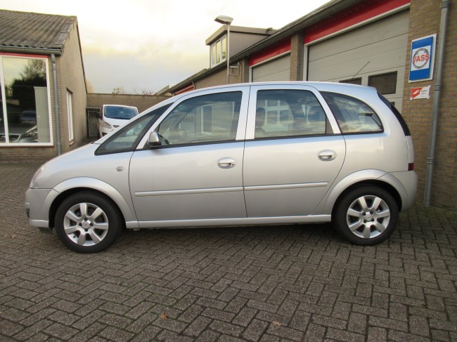 Opel Meriva 1.4-16V Edition
