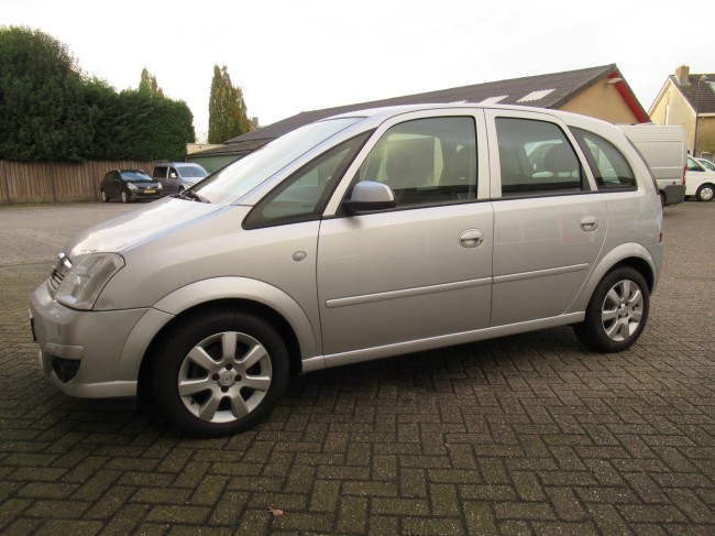 Opel Meriva 1.4-16V Edition
