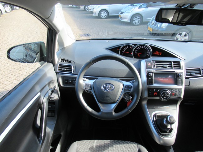 Toyota Verso 1.6 VVT-i Business 7-PERSOONS