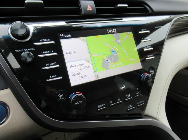 Toyota Camry 2.5 Hybrid Premium Nederlandse auto