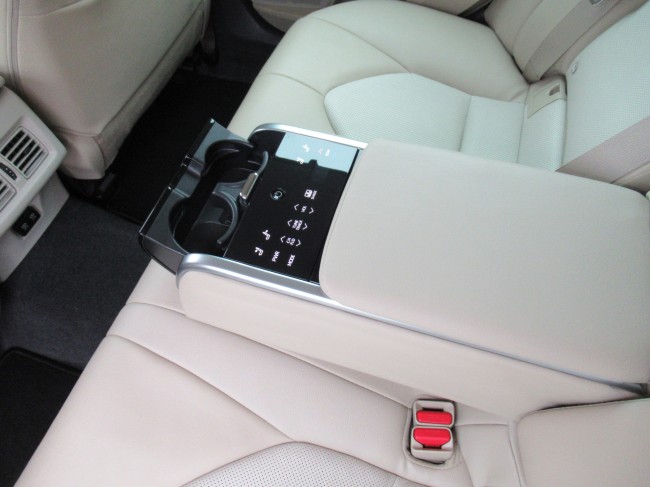 Toyota Camry 2.5 Hybrid Premium Nederlandse auto