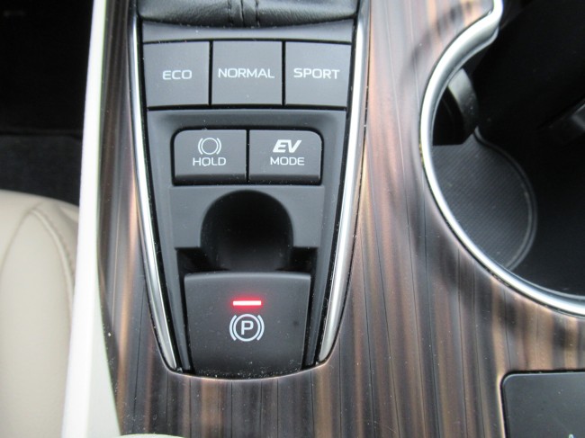 Toyota Camry 2.5 Hybrid Premium Nederlandse auto