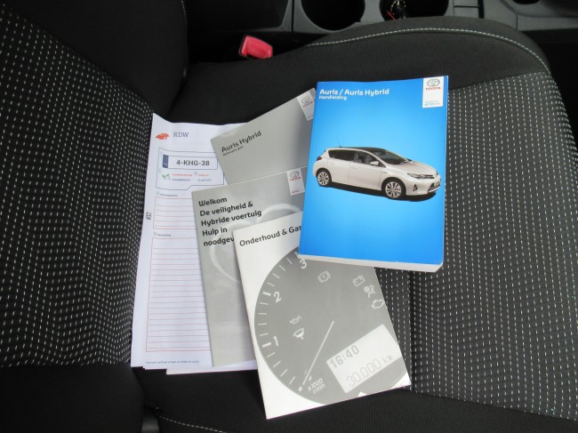 Toyota Auris 1.8 Hybrid Aspiration NL Auto  Dealer onderhouden