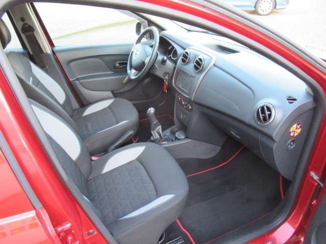 Dacia Sandero 0.9 TCe Stepway Lauréate
