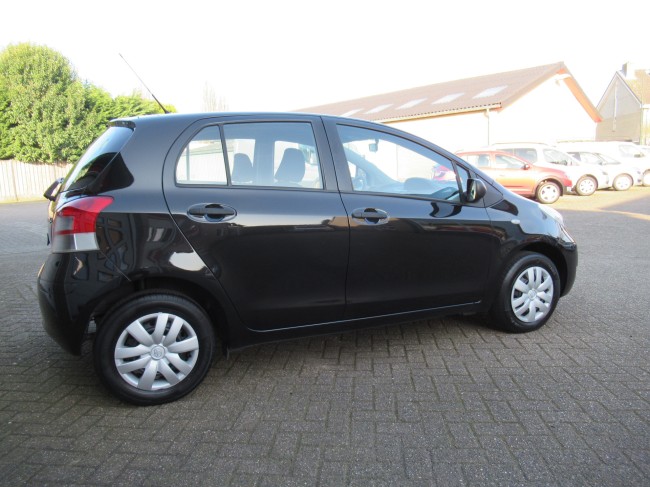 Toyota Yaris 1.0 VVTi Acces