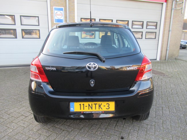 Toyota Yaris 1.0 VVTi Acces