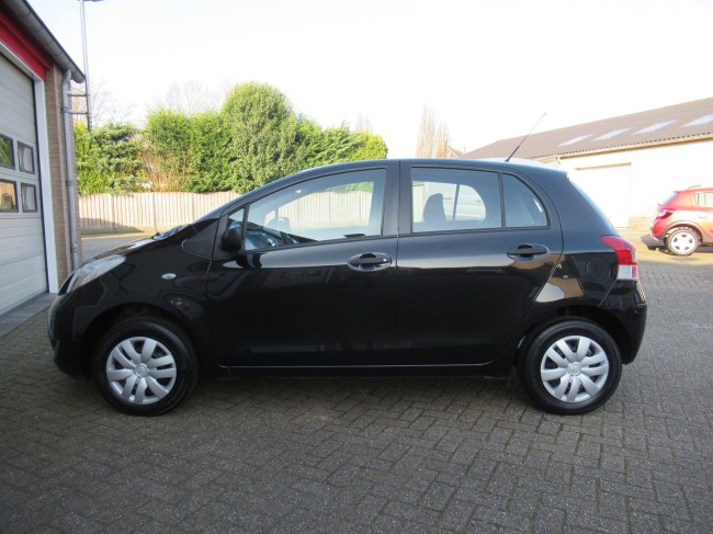 Toyota Yaris 1.0 VVTi Acces