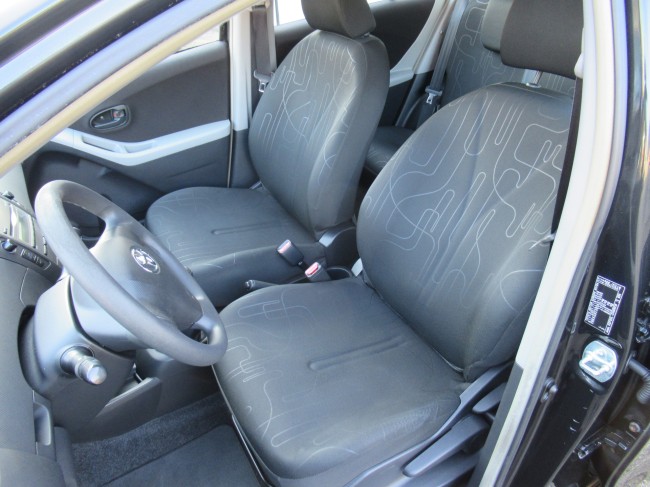 Toyota Yaris 1.0 VVTi Acces
