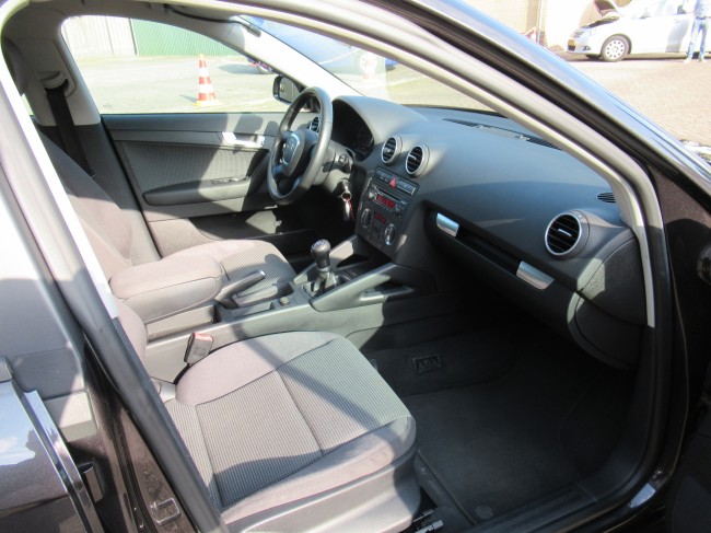 Audi A3 Sportback 1.6 FSI Attraction MEENEEMPRIJS