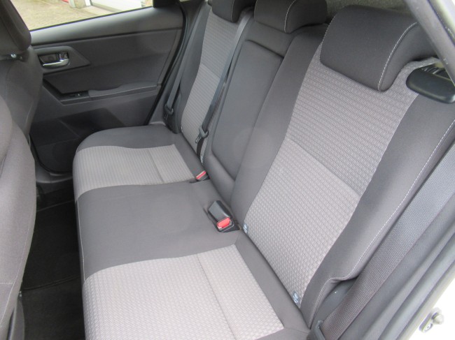 Toyota Auris 1.8 Hybrid Dynamic Go PARELMOERLAK