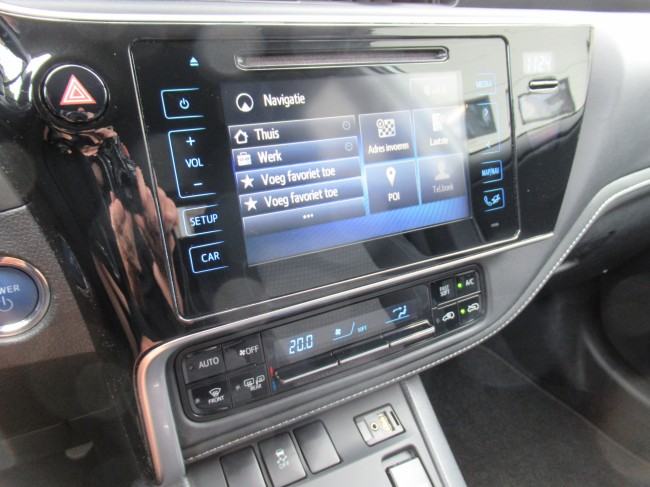 Toyota Auris 1.8 Hybrid Dynamic Go PARELMOERLAK