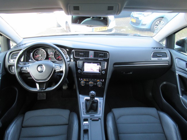 Volkswagen GOLF Variant 1.2 TSI Business Edition, comfortstoelen, Navi, PDC,