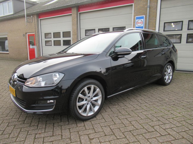 Volkswagen GOLF Variant 1.2 TSI Business Edition, comfortstoelen, Navi, PDC,